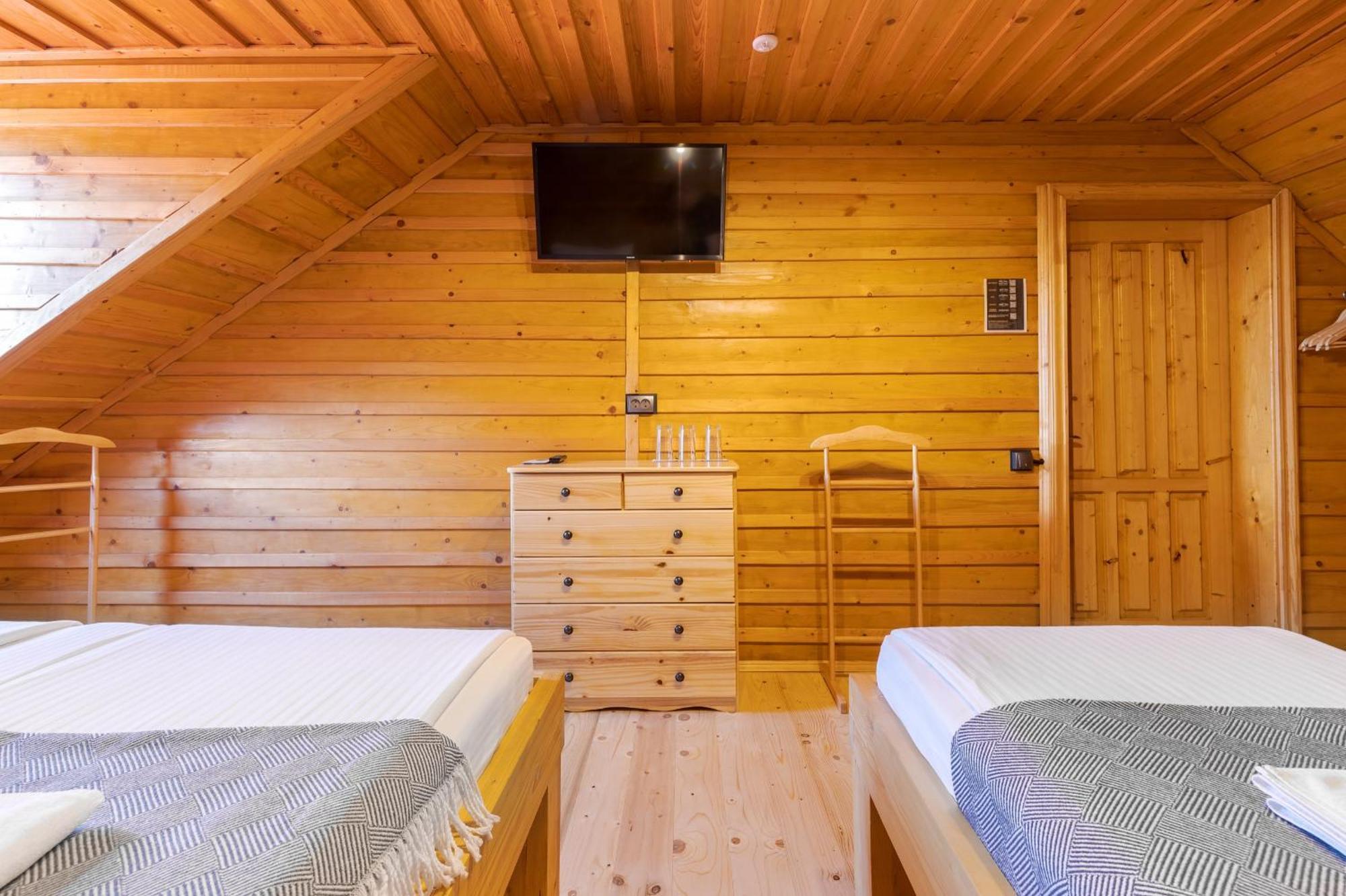 Gremi Hotel Dragobrat Esterno foto