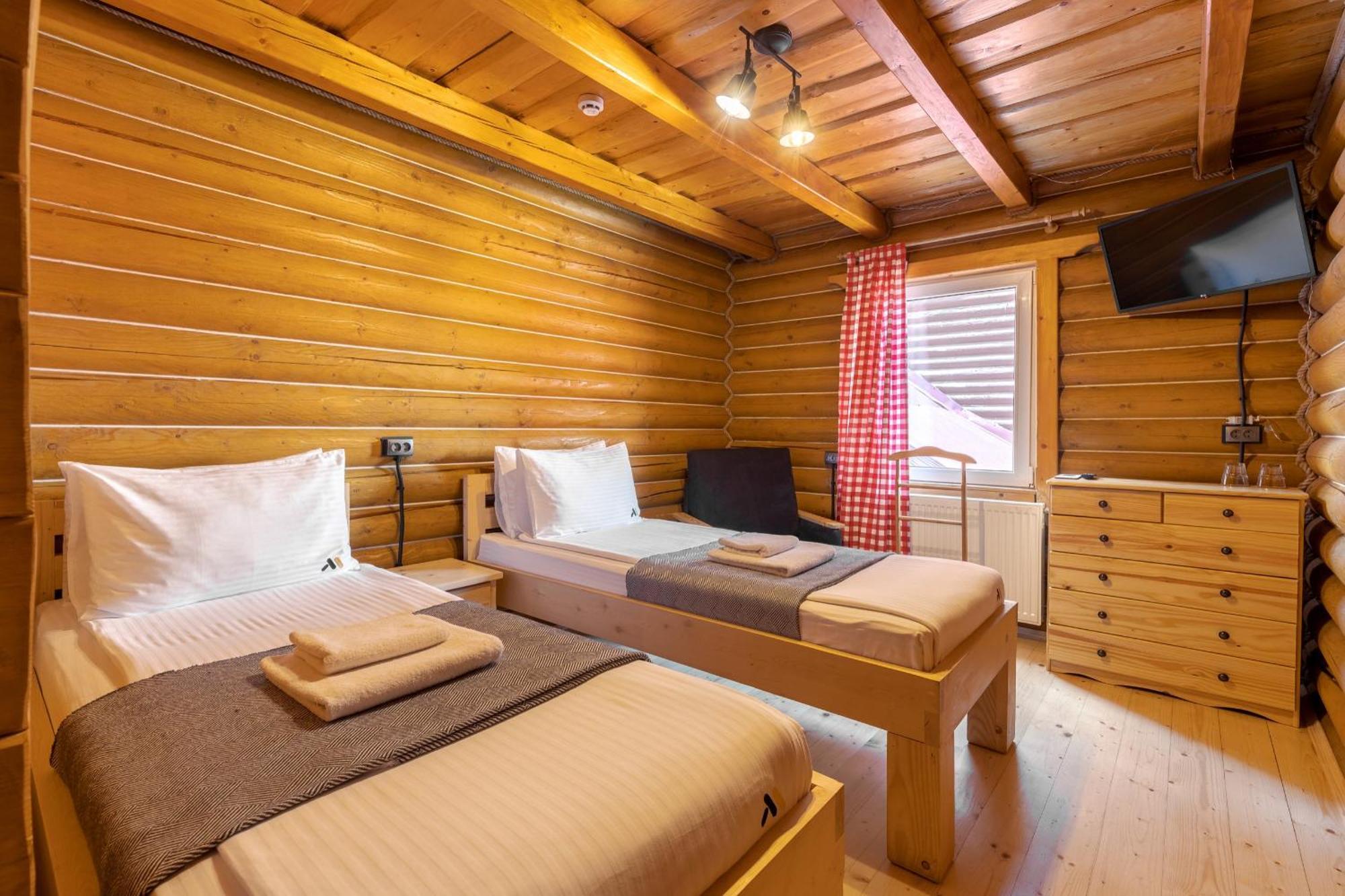 Gremi Hotel Dragobrat Esterno foto